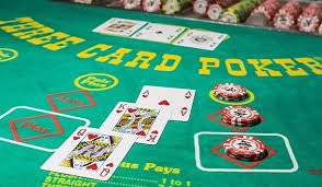 Simbol penggunaan cookies untuk personalisasi dan keamanan pada platform web